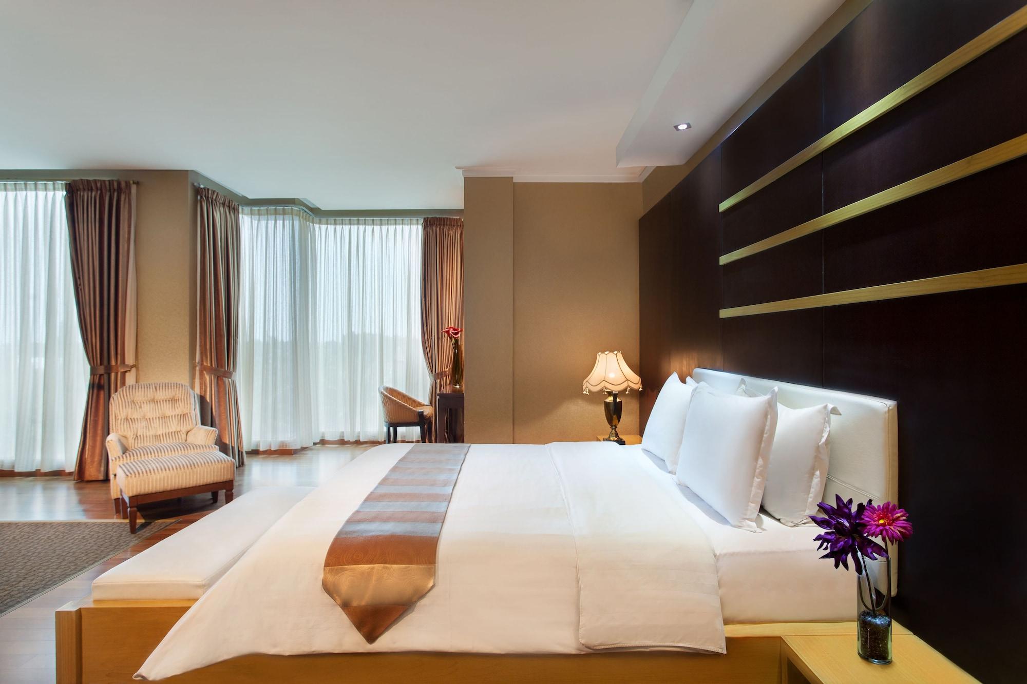Sahati Hotel Jakarta Exterior photo